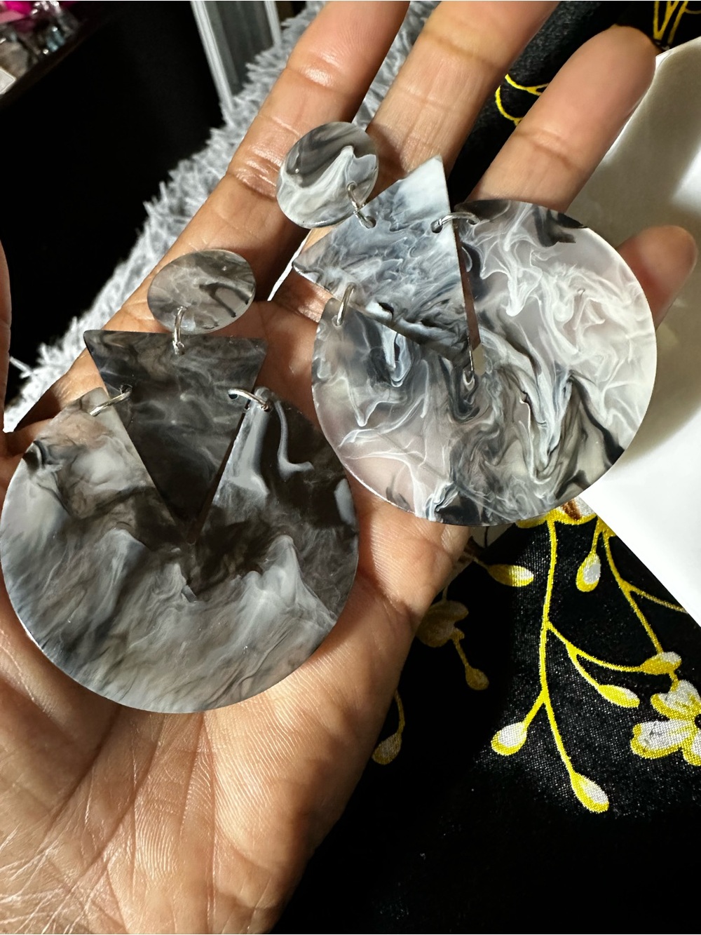 Marble Swirl Statement Dangle Earrings - Gray & White